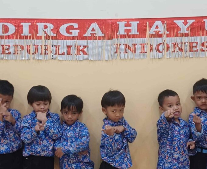 Semarak Kemerdekaan: Mengenal Jejak Sejarah dan Kreasi Merah Putih di TK Islam IkubikA